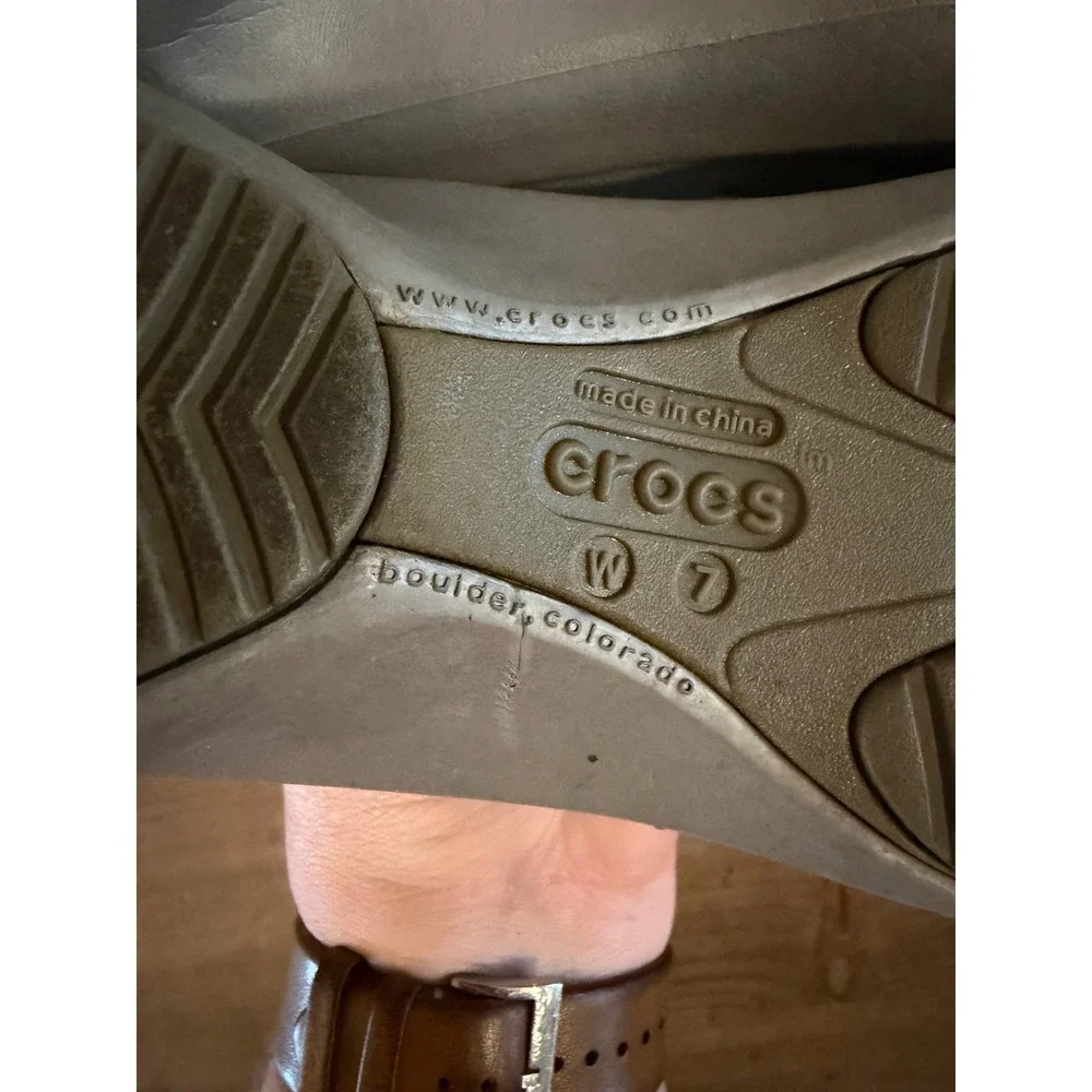 Crocs Alice Mary Jane‎ Silver Metallic Flats Shoes Womens Size 7 Comfort Slip On